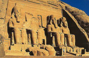 abu simbel le grand temple