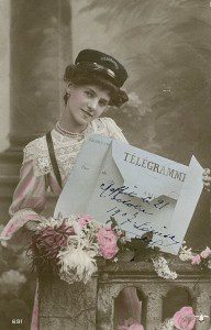 jolie fille au telegramme
